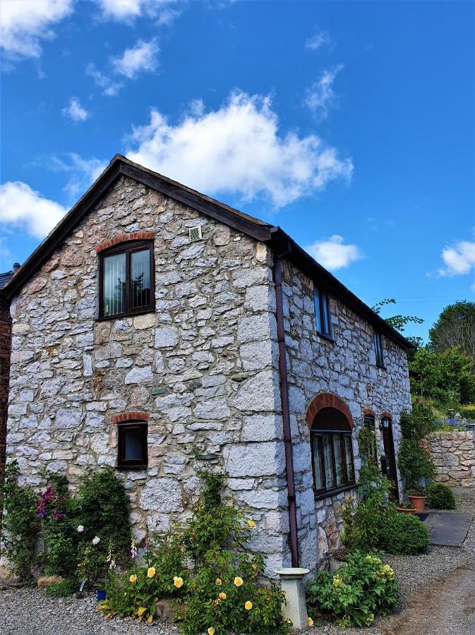 The Coach House Villa Ruthin Exterior photo