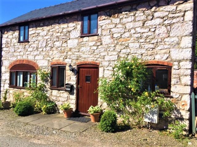 The Coach House Villa Ruthin Exterior photo